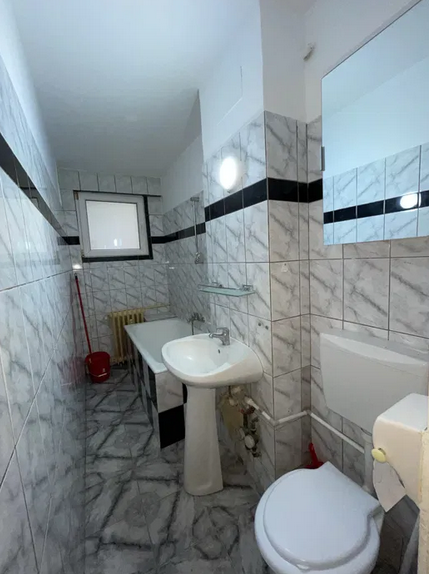 Titan- metrou si parc IOR